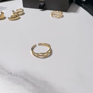 Slide jewels - gold ring - adjustable